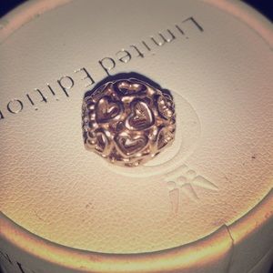 Pandora rose “open your heart” charm !